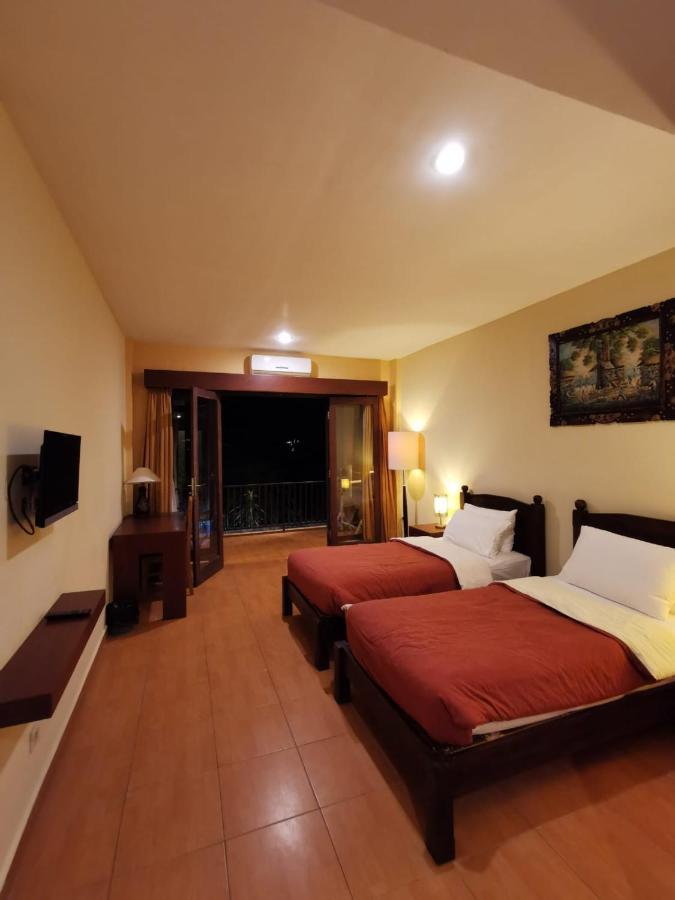 Dalia Budget Hotel Senggigi Buitenkant foto